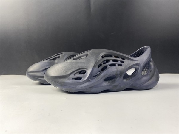 Yeezy Foam Runner Slide Sandal GV7903