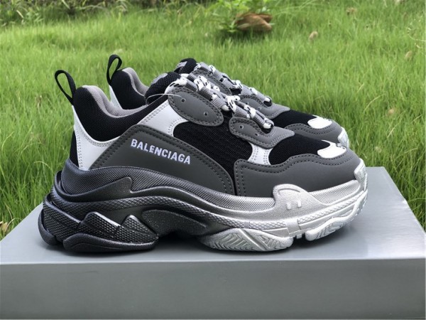 Balenciaga Triple S Sneaker Gradient Grey