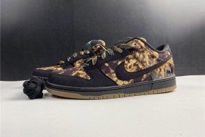 Nike SB Dunk Low Premium "Pushead 2" 536356-002