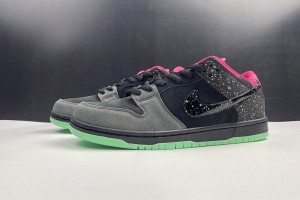 Premier x Nike Dunk SB Low "Northern Lights" 724183-063